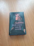 Sulitzer- Een Vrouw van de Wereld, Boeken, Romans, Gelezen, Sulitzer, Ophalen of Verzenden, Nederland