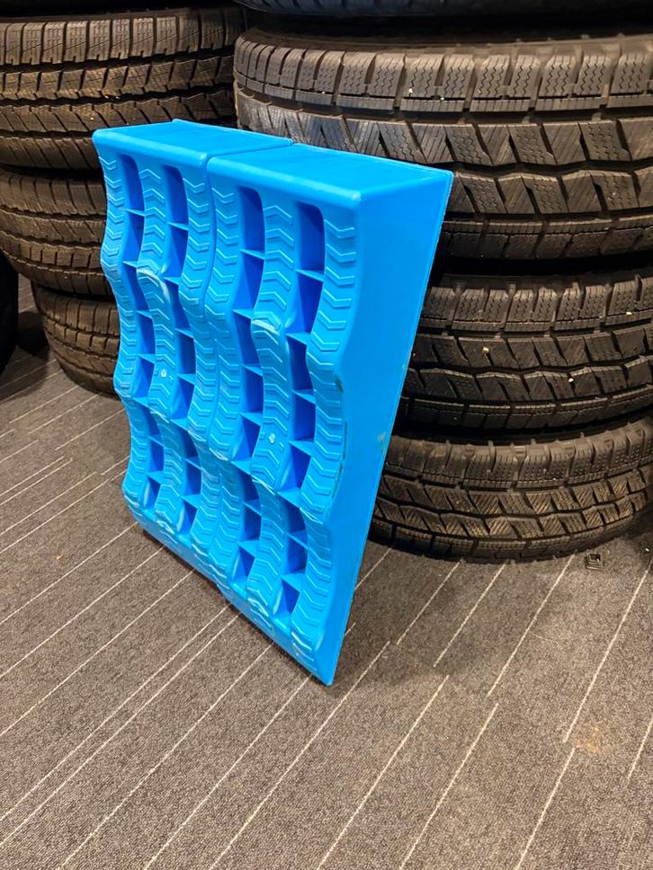 Blauwe oprijblokken voor camper/caravan - set, Caravans en Kamperen, Camper-accessoires, Gebruikt, Ophalen of Verzenden