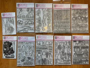 Clearly Besotted sets, zie omschrijving, scene it/background beschikbaar voor biedingen