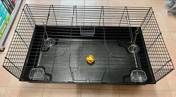 Konijnenhok groot voor binnen, zwart met toebehoren beschikbaar voor biedingen