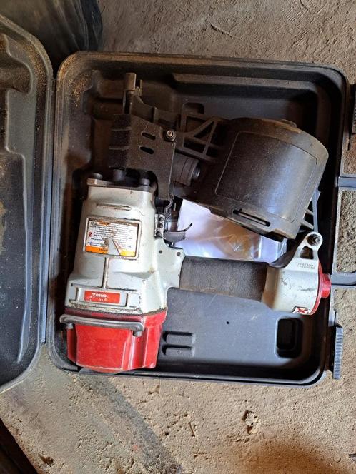 2 spijkertackers cn80 / cn90, Doe-het-zelf en Verbouw, Gereedschap | Handgereedschap, Gebruikt, Ophalen