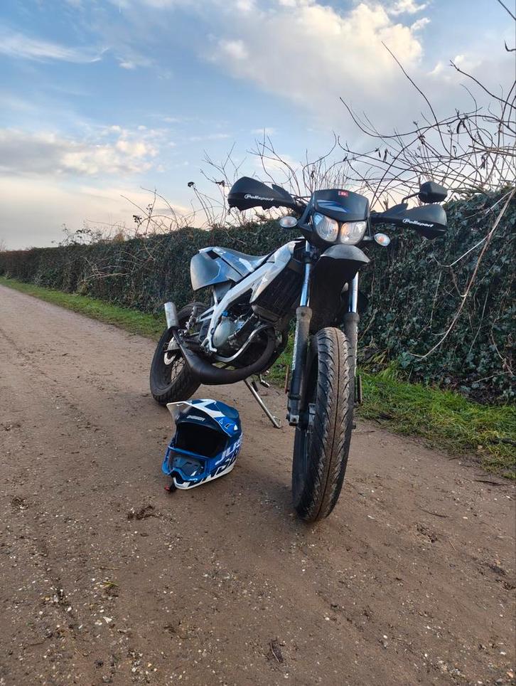 Derbi senda 50cc 2t, Fietsen en Brommers, Brommers | Derbi, Gebruikt, Maximaal 45 km/u, Ophalen