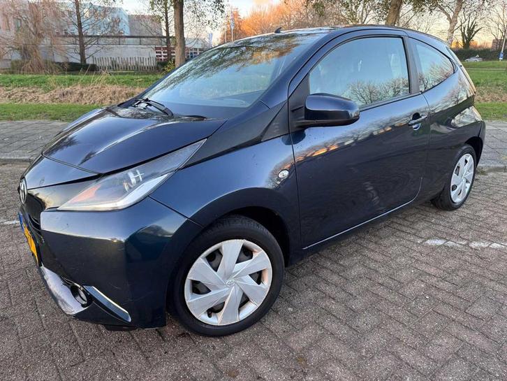 Toyota Aygo 1.0 VVT i x play; HK-971-F, Auto's, Toyota, Bedrijf, Aygo, Overige brandstoffen, Euro 6, B, Hatchback, Automaat, Origineel Nederlands