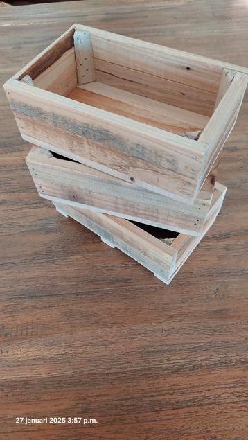 3 houten transportbakken 1/14 op truck / trailer. beschikbaar voor biedingen