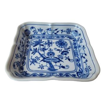 Vintage porseleinen "Zwiebelmuster" schaal beschikbaar voor biedingen