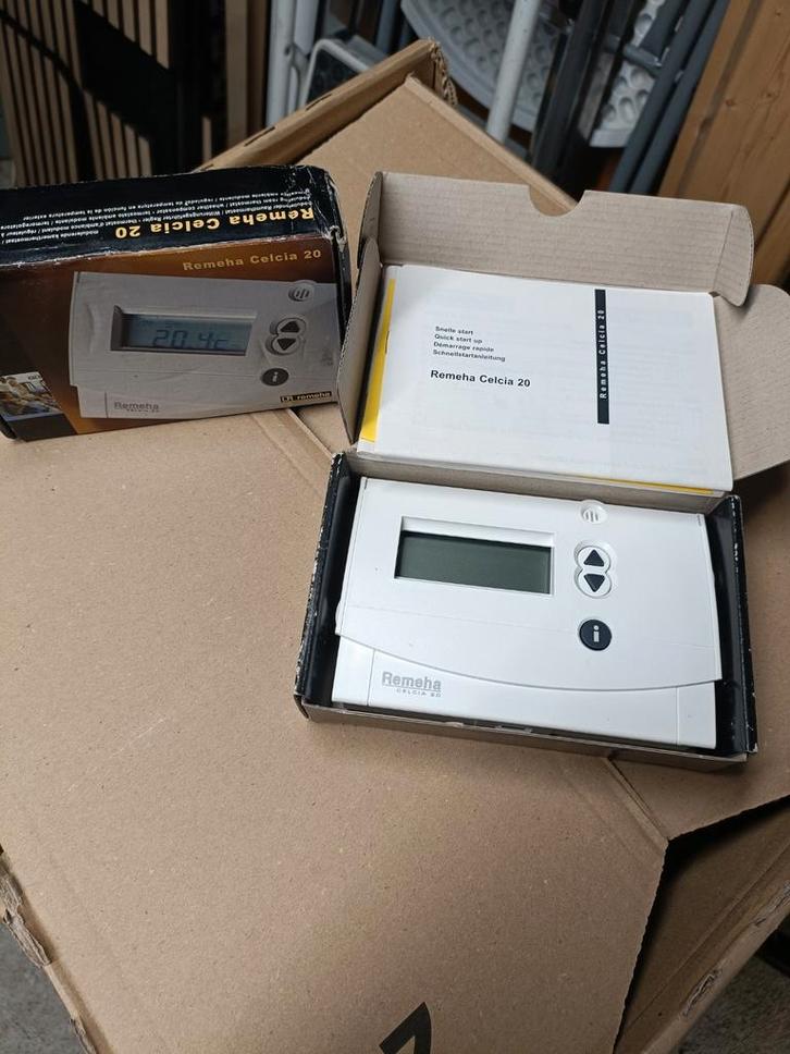 2x Remeha Celcia 20 Thermostaat - Nieuw in Doos, Doe-het-zelf en Verbouw, Thermostaten, Ophalen of Verzenden