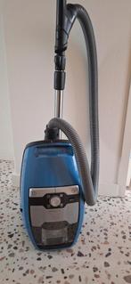 Stofzuiger, Miele, zonder stofzak, Ophalen, Gebruikt, Stofzuiger, Minder dan 1200 watt