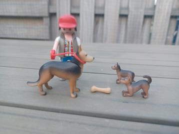 87. Playmobil Man met Herdershonden beschikbaar voor biedingen
