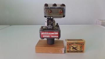 Vacuum schakelaar, BARKSDALE, E15, -1 bar-(#8448) beschikbaar voor biedingen