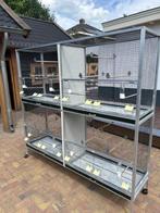 mooie 4 delig aluminium uitvliegkooi op wieltjes, Dieren en Toebehoren, Ophalen, Zo goed als nieuw, Aluminium, Vogelkooi