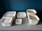 Serviesset 41 delig wit vierkant, Huis en Inrichting, Ophalen, Zo goed als nieuw, Effen, Compleet servies