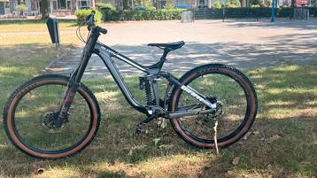 Giant Glory advanced 1 medium beschikbaar voor biedingen