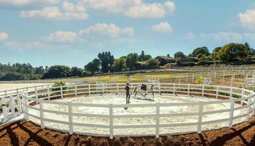 Heritage Fence, PVC omheining. Speciale outlet met korting beschikbaar voor biedingen