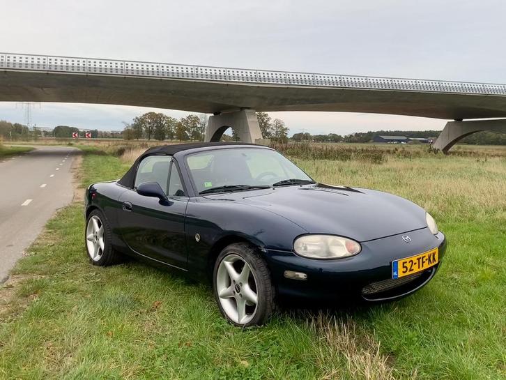 Mazda MX-5 1.6 I 2000 I Donker Blauw  , Auto's, Mazda, Particulier, MX-5, Benzine, Euro 2, Cabriolet, Handgeschakeld, Geïmporteerd
