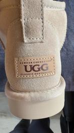 Gloednieuwe Uggs Australie, Ophalen of Verzenden, Zo goed als nieuw, Zwart