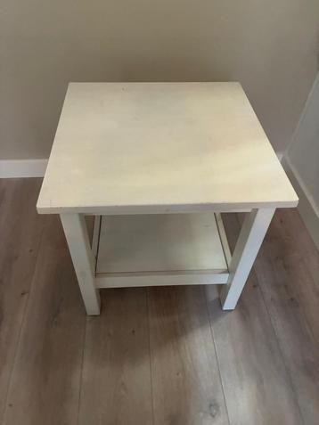 Gratis salontafel beschikbaar voor biedingen