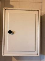 Vintage Medicijn kastje. Antiek. Industrueel., Huis en Inrichting, Ophalen, Minder dan 50 cm, Zo goed als nieuw, Minder dan 100 cm