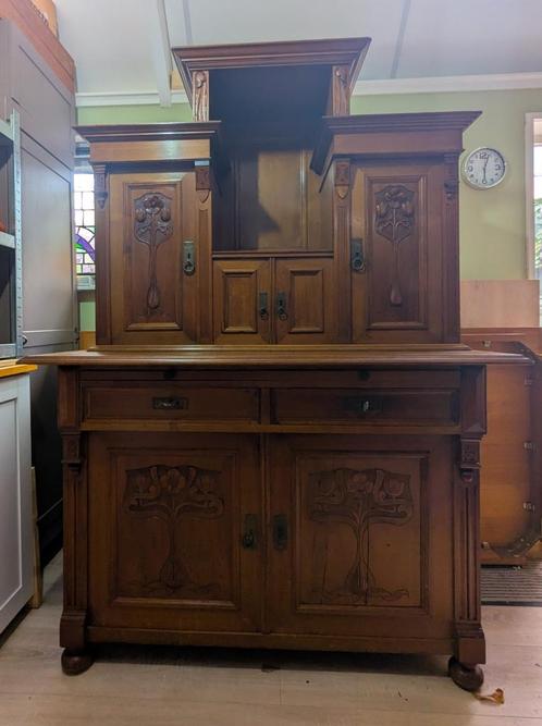 Art Nouveau buffetkast met een huisaltaar / nis, Antiek en Kunst, Antiek | Meubels | Kasten, Ophalen