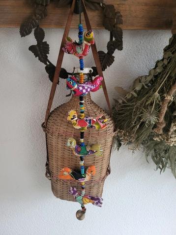 Stoffen slinger met vogeltjes en belletje - 55 cm beschikbaar voor biedingen