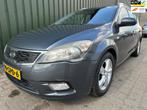 Kia Cee'd Sporty Wagon 1.4 CVVT Navigator Plus Pack Nieuwe a, Auto's, Kia, Voorwielaandrijving, Euro 5, Gebruikt, 4 cilinders
