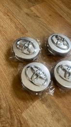 Toyota naafdoppen 62mm, Ophalen of Verzenden, Zo goed als nieuw