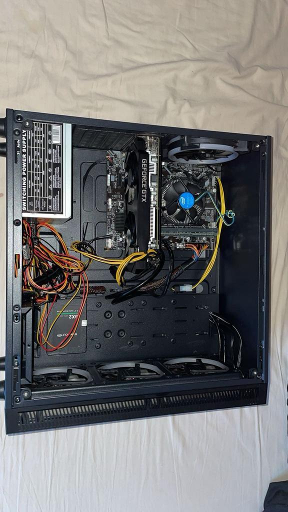 Te koop Game PC i5, Spelcomputers en Games, Games | Pc, Gebruikt, Ophalen of Verzenden