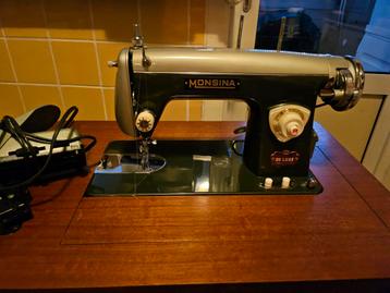 Monsina precision deluxe naaimachine beschikbaar voor biedingen