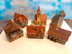 Vakwerkhuizen en kerk, Hobby en Vrije tijd, Modeltreinen | H0, Overige merken, Gebruikt, Gelijkstroom, Brug, Tunnel of Gebouw