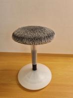 IKEA Kruk met Vacht - Actieve Zit, Ophalen, In hoogte verstelbaar, Zo goed als nieuw, Kunststof