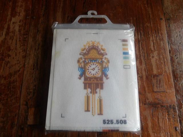 Pako borduurpakket 525.508 mooie zaanse? klok Vintage, Hobby en Vrije tijd, Borduren en Borduurmachines, Zo goed als nieuw, Borduurpakket