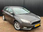 Ford Focus 1.0 EcoBoost Wagon | Trekhaak | Navi | Cruise |, Auto's, Ford, 65 €/maand, Stof, USB, 100 pk