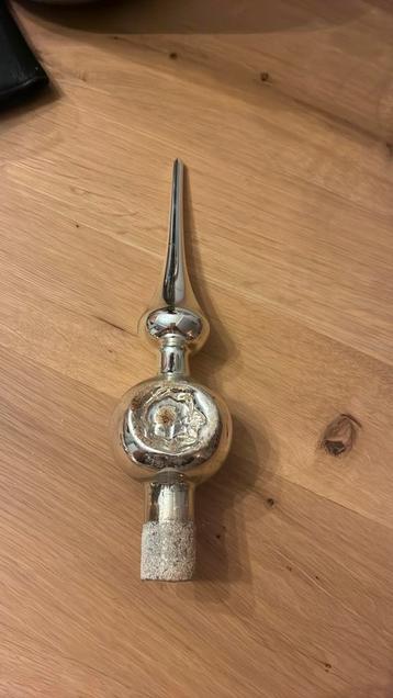 Antieke piek beschikbaar voor biedingen