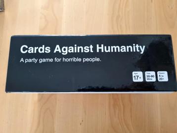 Cards Against Humanity - Hilarisch! beschikbaar voor biedingen