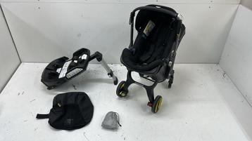 Doona Kinderwagen/Autostoel + Isofix Basis beschikbaar voor biedingen