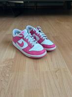 Nike Dunk Low Pink – maat 38,5 – goede staat, Nike, Ophalen of Verzenden, Roze, Sneakers of Gympen