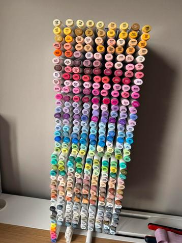 Ohuhu alcoholmarkers 320 stuks broad en fine en organizers beschikbaar voor biedingen