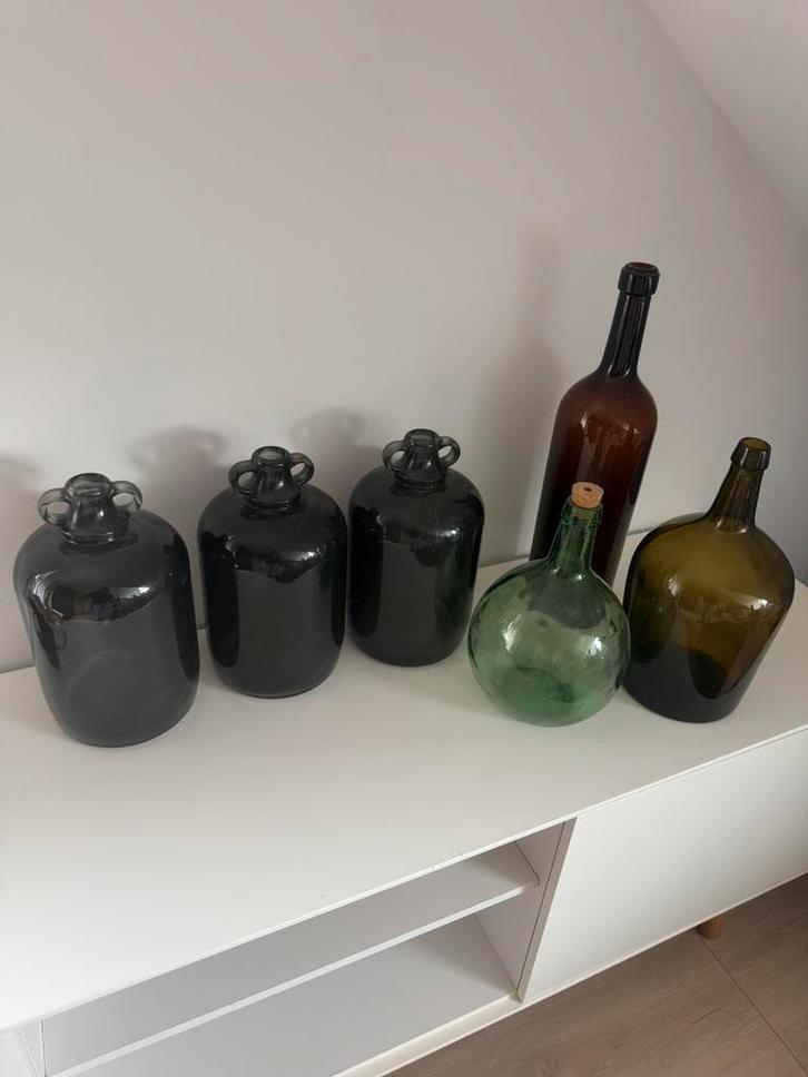 6 grote glazen flessen, div. kleuren en afmetingen erg mooi!, Huis en Inrichting, Woonaccessoires | Vazen, Zo goed als nieuw, Overige kleuren
