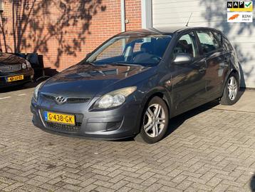 Hyundai I30 CW 1.4i Blue Active 110 PK Airco Apk beschikbaar voor biedingen