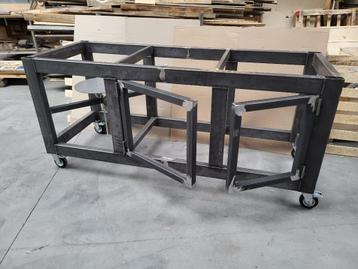 Stalen buitenkeuken zelf af te maken. Voor alle Kamado's ! beschikbaar voor biedingen