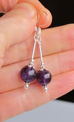 Prachtige chique oorbellen met donkere Amethist edelstenen, Sieraden, Tassen en Uiterlijk, Oorbellen, Hangers, Verzenden, Paars