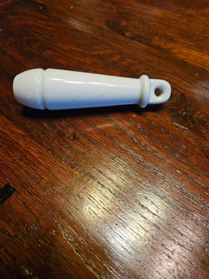 Antieke Porseleinen WC Doortrekker - Puntgaaf, Doe-het-zelf en Verbouw, Sanitair, Ophalen of Verzenden