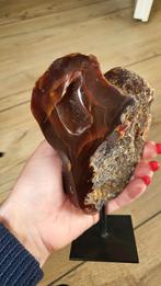 Prachtige agaat op standaard, Verzamelen, Mineralen en Fossielen, Ophalen of Verzenden