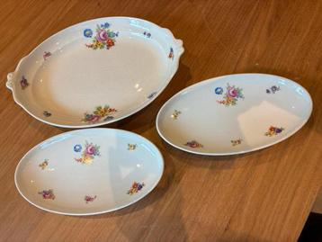 Oude set schalen - Made in Holland beschikbaar voor biedingen