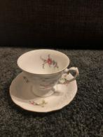 Theekopje met schotel van Wałbrzych, Ophalen, Zo goed als nieuw, Porselein