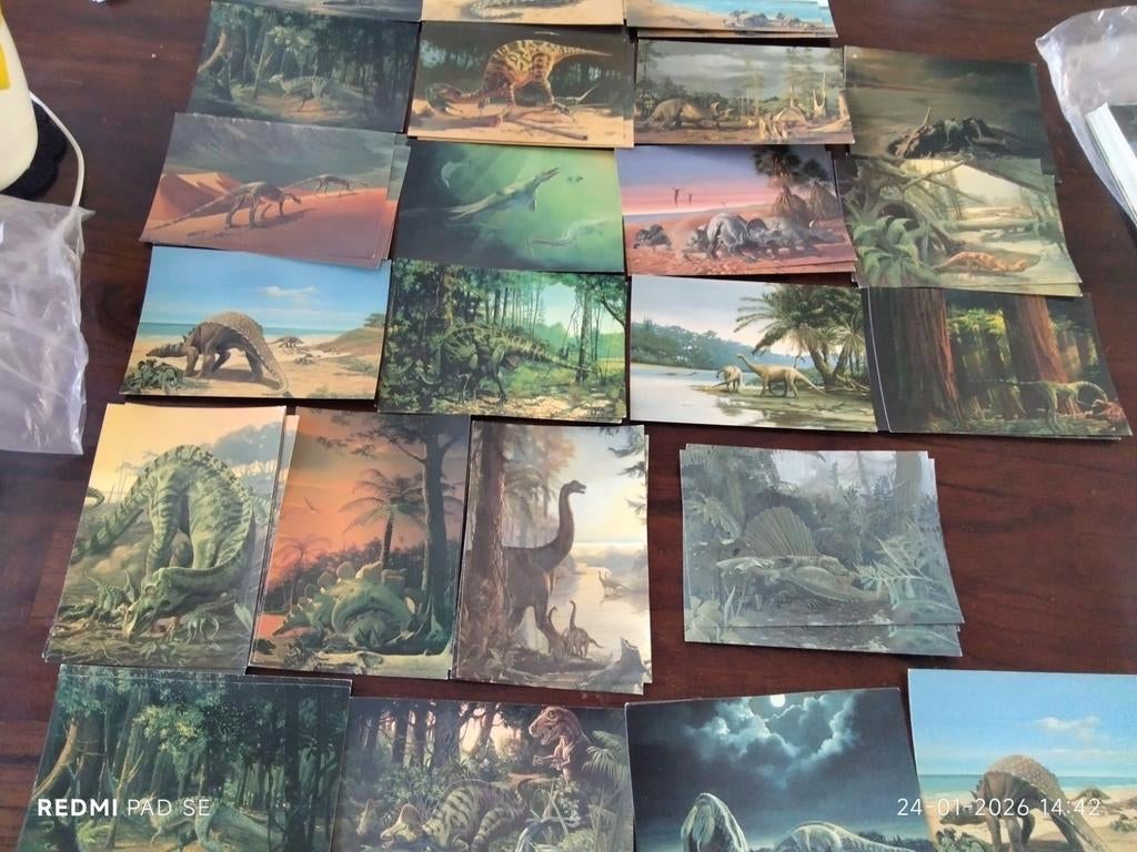 Set van23 Dinosaurussen ANSICHTKAARTEN ongelopen., Ophalen of Verzenden, 1980 tot heden