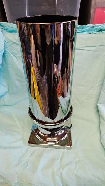 Twee mooie lampen. Glas kap (spiegelglas) en steenvoet. beschikbaar voor biedingen