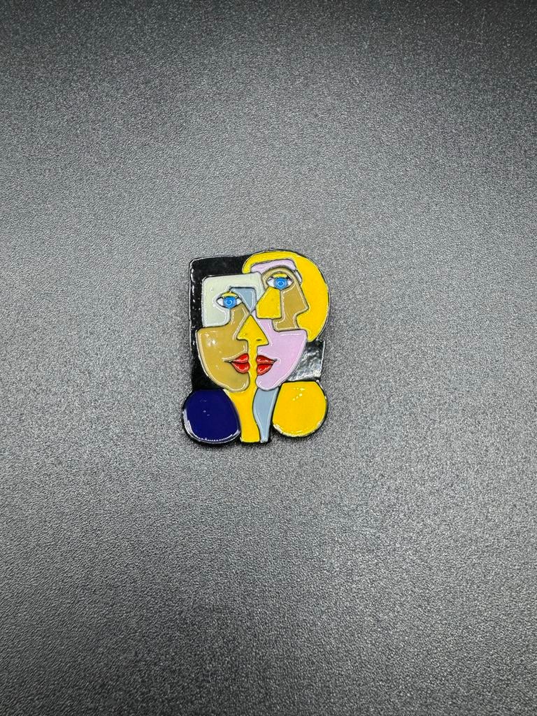 Stijlvolle emaille broche met abstracte gezichten, Sieraden, Tassen en Uiterlijk, Broches, Nieuw, Overige materialen, Minder dan 4 cm