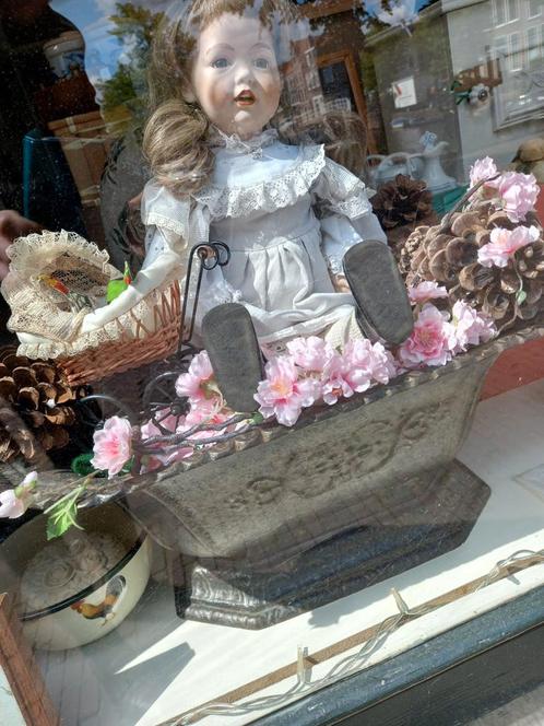 Antieke franse tuinvaas/Jardinieren/gietijzer/openhaard bak, Antiek en Kunst, Antiek | Woonaccessoires, Ophalen of Verzenden