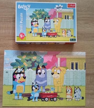 2 Bluey puzzels van 100 stukjes beschikbaar voor biedingen