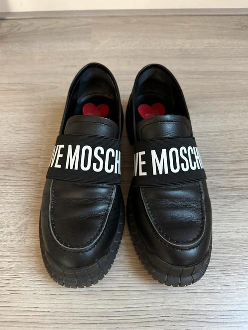 Love Moschino Loafers / Instappers / Mocassins Zwart - 38, Kleding | Dames, Schoenen, Gedragen, Instappers, Zwart, Ophalen of Verzenden
